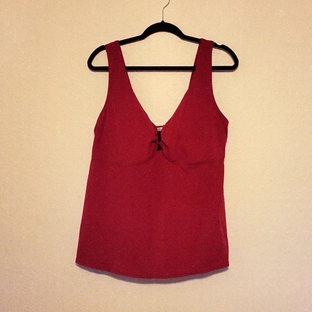 Swim tank